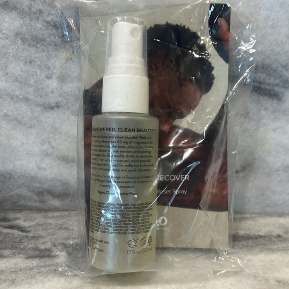 ALO Yoga glow system, magnesium reset spray. 1.7 fl oz. - Picture 3 of 3